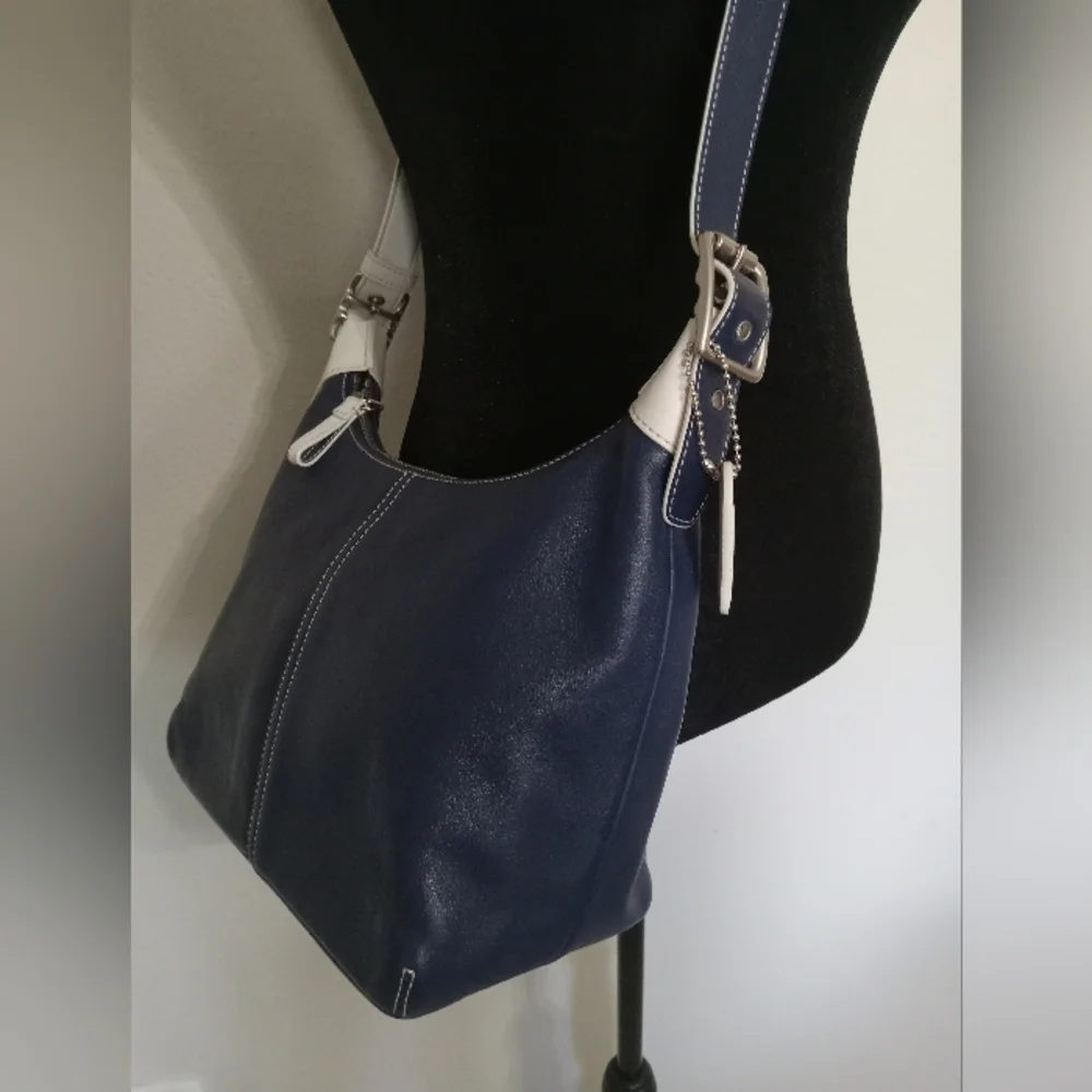Coach Shoulder Crossbody Bag Adjustable Strap Navy & White Leather Excellent - Picture 5 of 12